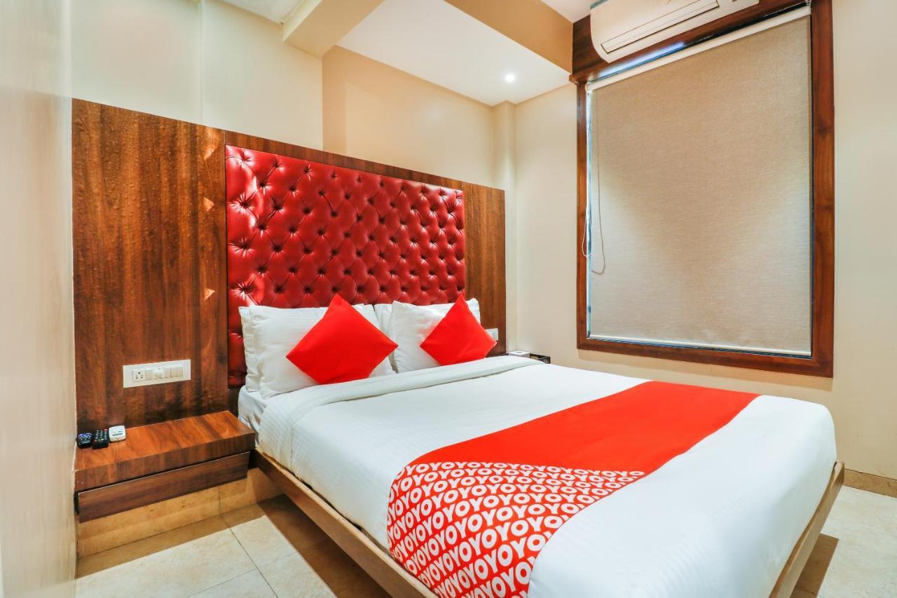 Oyo 70475 Hotel Sea Breeze ムンバイ エクステリア 写真